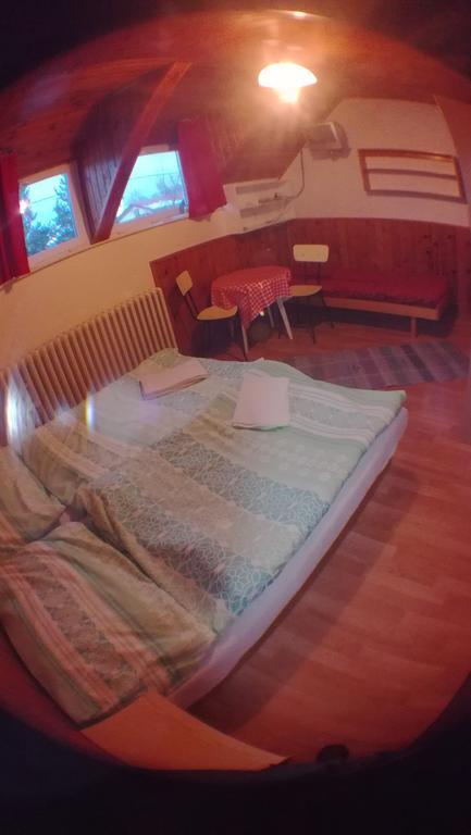 Ubytovanie 184, Bed And Braekfast 184 Stara Lesna Exterior photo